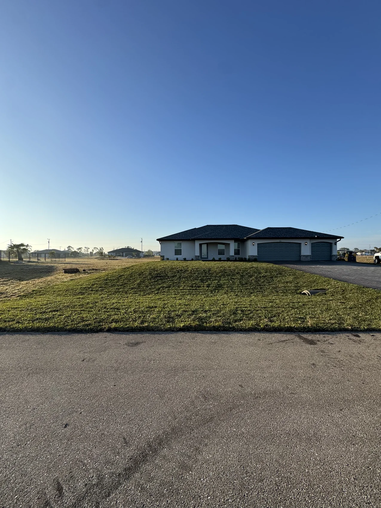 Lawn Maintenance by Blue Collar Q, Cape Coral FL, photo 4